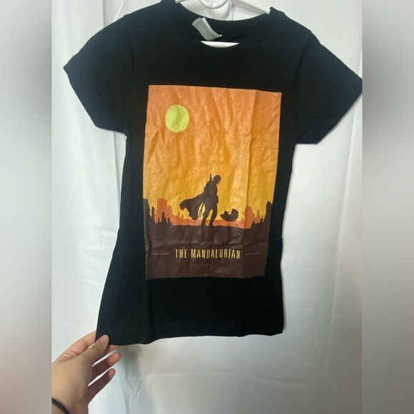 Other - The Mandalorian t shirt